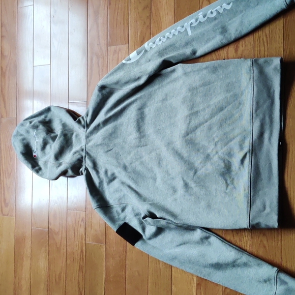 Men's Champion sweatshirt - Picture 3 of 4